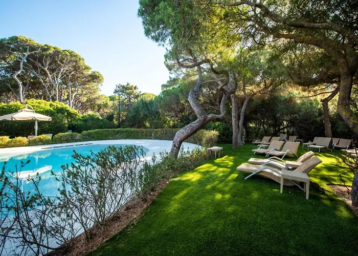 Modernes Mit Gemeinschaftlichen Pool Apartment